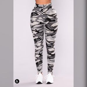 Fashionova Camo Leggings